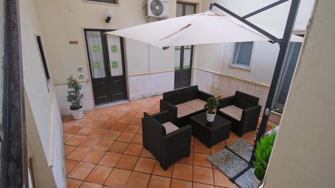Bilocale Porta Napoli Apartment Brindisi Exterior photo