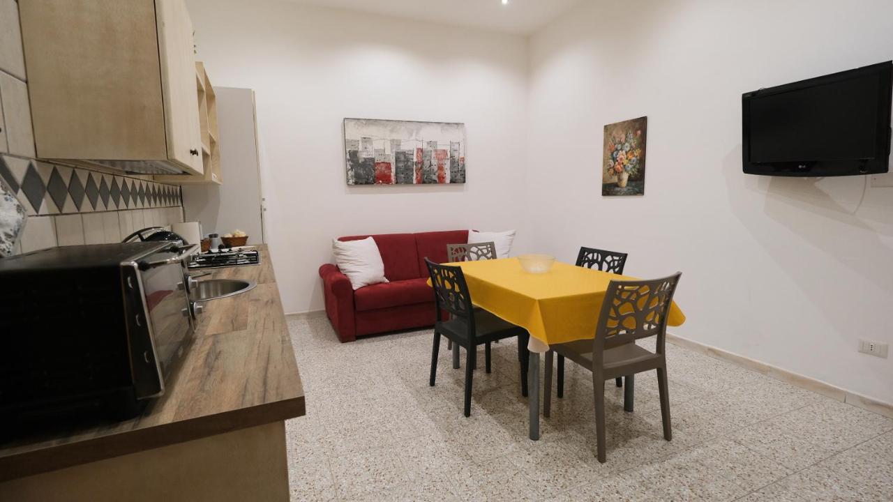 Bilocale Porta Napoli Apartment Brindisi Exterior photo